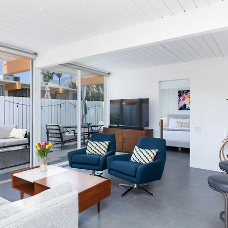 Mid-Century Palm Springs Bungalow With Patio! Экстерьер фото